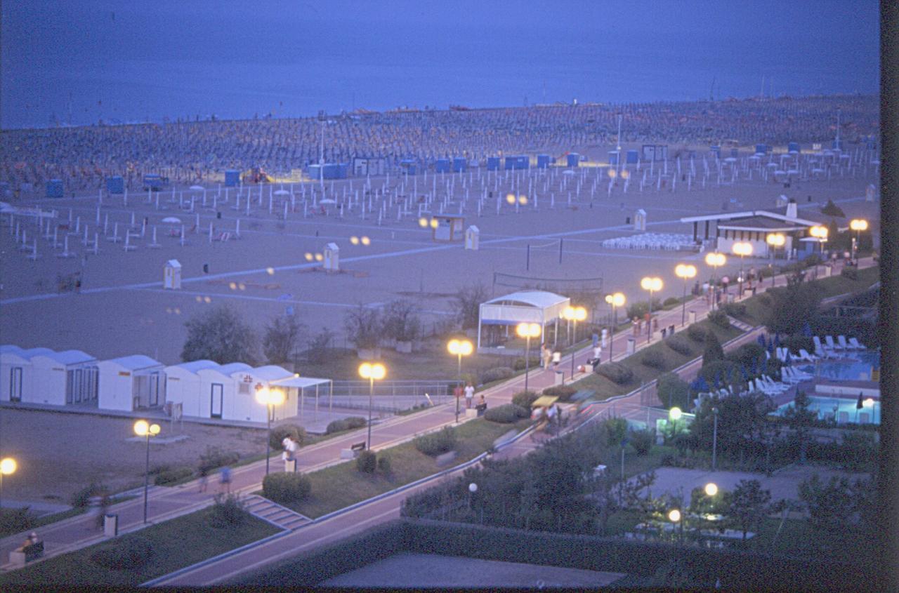 Isi Apartment Bibione Exterior foto
