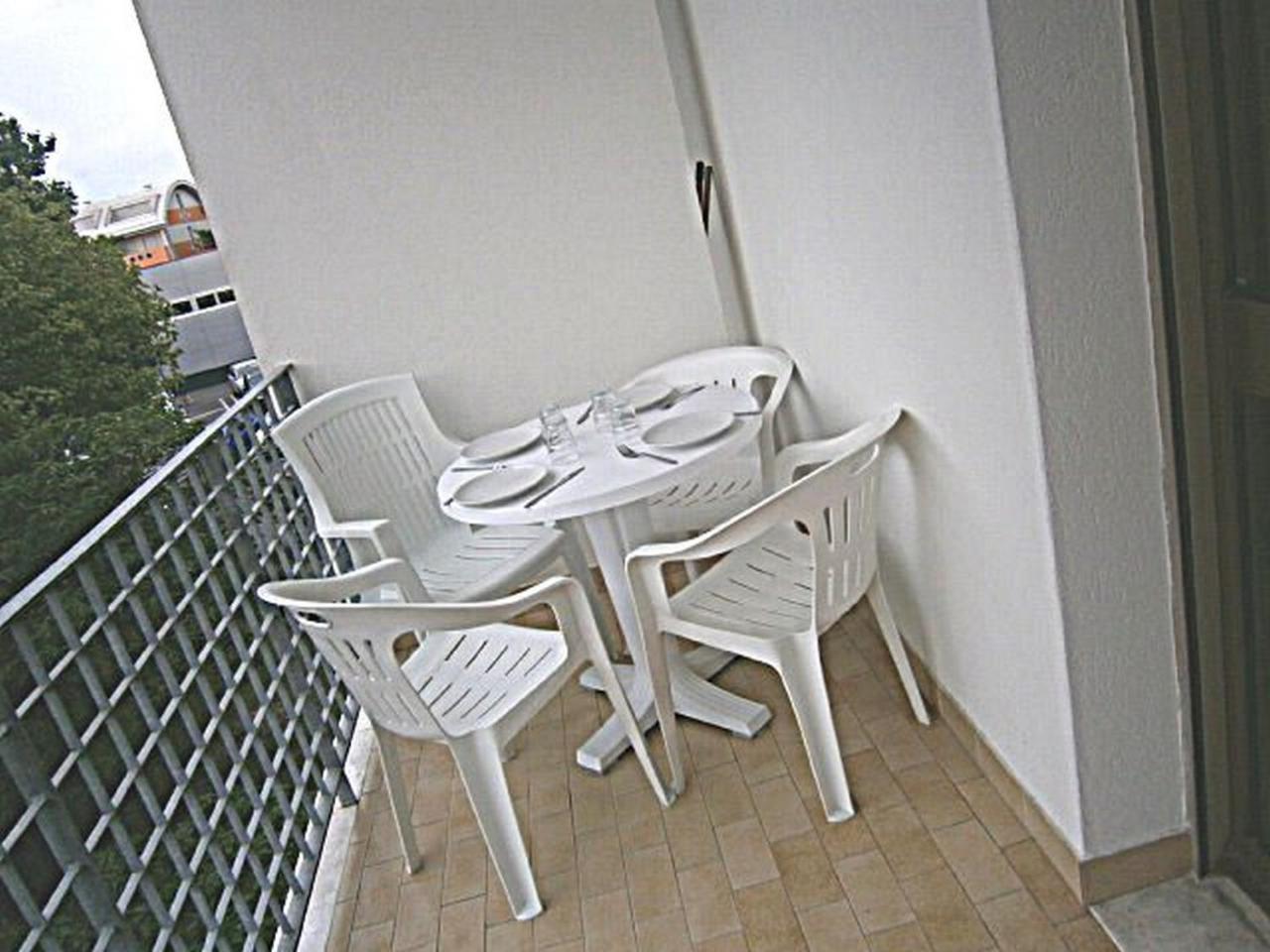 Isi Apartment Bibione Exterior foto