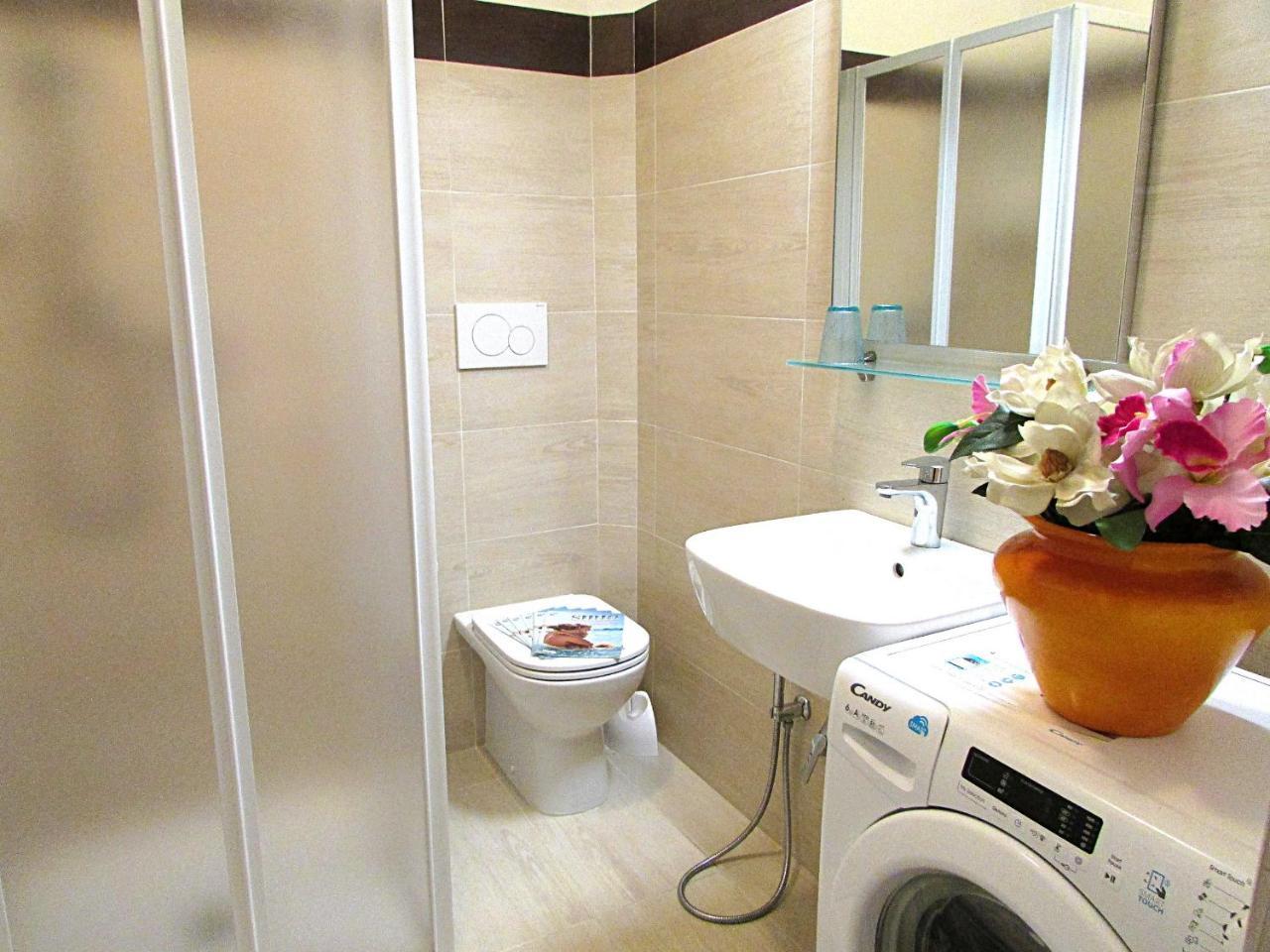 Isi Apartment Bibione Exterior foto