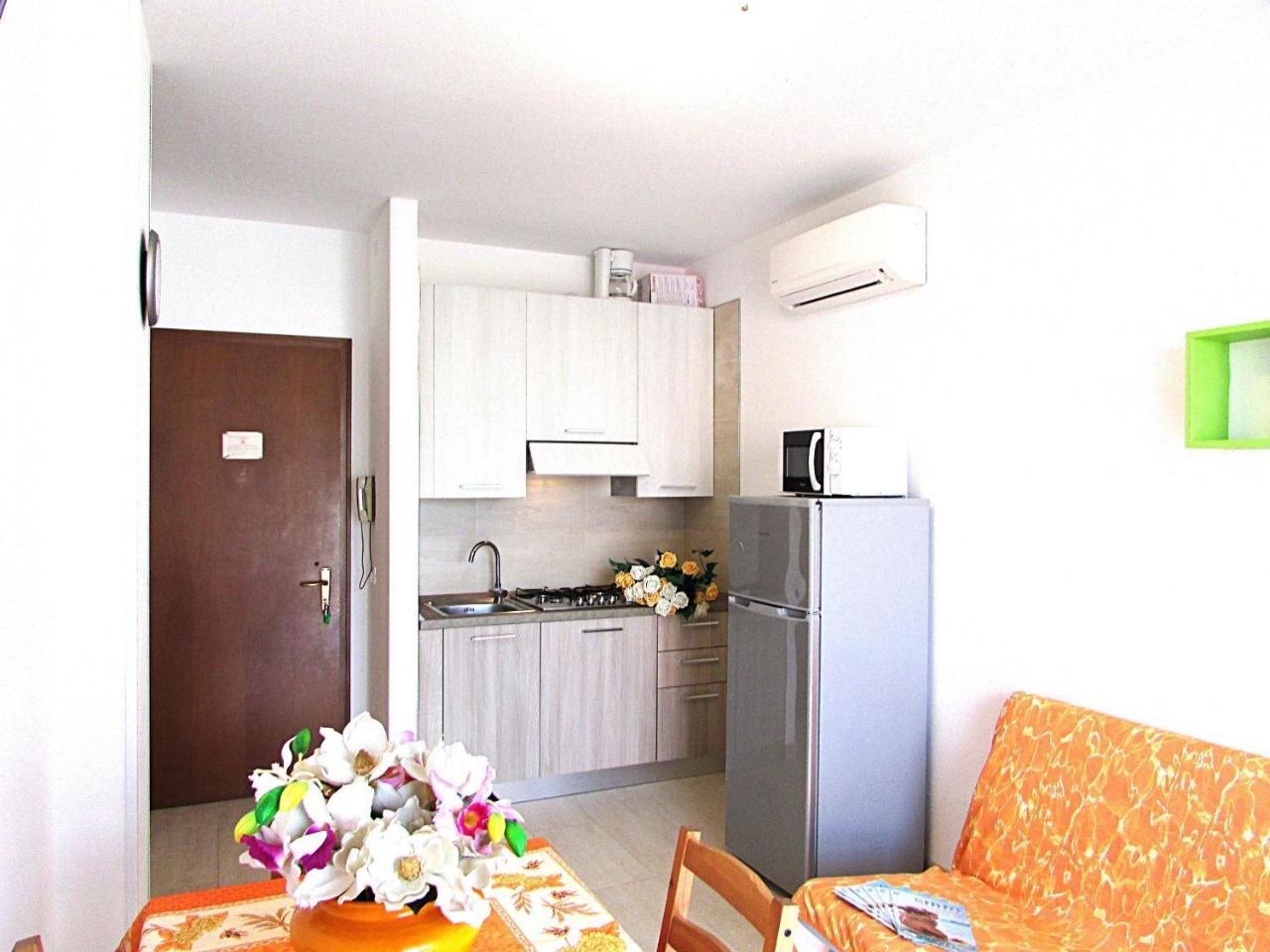 Isi Apartment Bibione Exterior foto